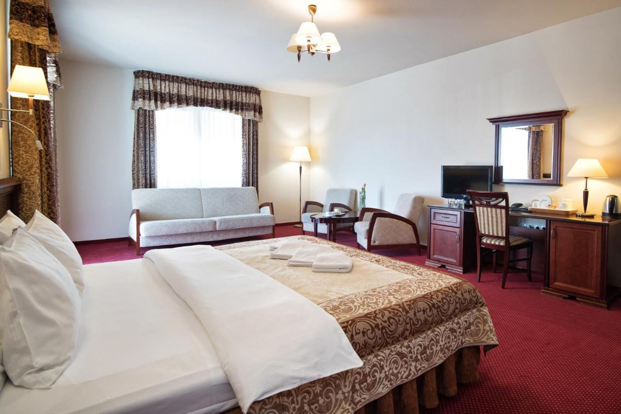 Hotel Kawallo Słubice エクステリア 写真